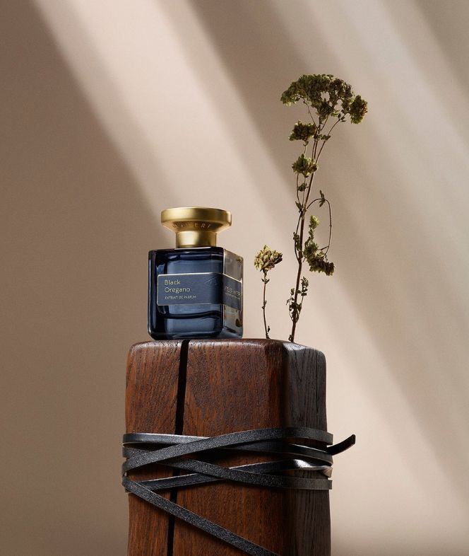 BLACK OREGANO - Atelier Materi